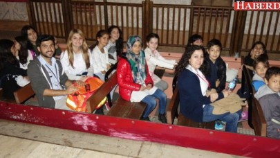 Suriyeli çocuklar gönüllerince eğlendi