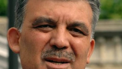 Gül, büyük tehlike atlattı