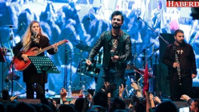 YUSUF GÜNEY’DEN CUMHURİYET BAYRAMI KONSERİ