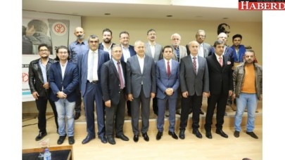 Zirvedeki gazeteciler ödüllendirildi