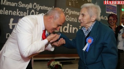 Başkan Akgün: Öğretmen, eli öpülecek insandır!