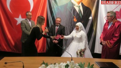 Başkan Kara nikahı kıydı, Meclis Üyesi Uzun şahit oldu