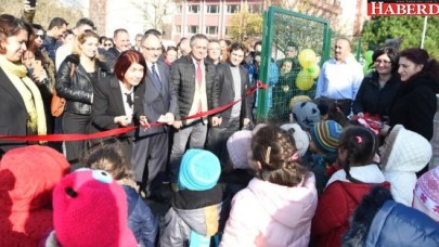 İstanbul Üniversitesi Çocuk Parkına Kavuştu