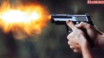 Beylikdüzünde Lüks Sitede Bir Şahıs İki Kadını Evin İçinde Silahla Vurarak Yaraladı