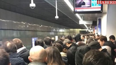 İstanbul’da metro seferleri durdu!