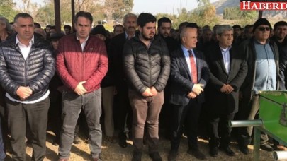 Başkan Akgün acı gününde Altunok’u yalnız bırakmadı