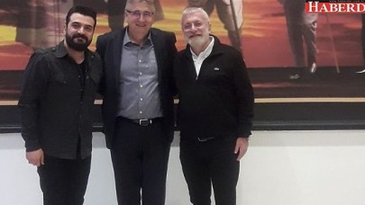 Usta Sanatçıdan Başkan Cem Kara’ya ziyaret