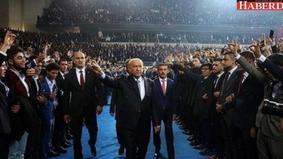 Devlet Bahçeli adaylık kararını verdi