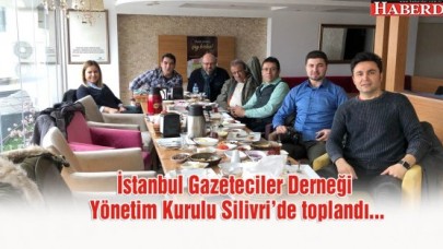 İstanbul Gazeteciler Derneğine yoğun katılım