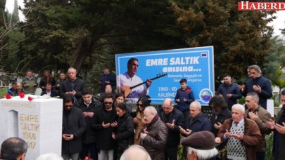 Sanatçı Emre Saltık kabri başında anıldı