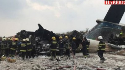 Nepalde yolcu uçağı düştü: En az 38 ölü...