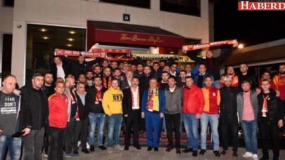 Fenerbahçe ve Galatasaray taraftarları derbi öncesi buluştu