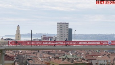 İBB, Büyükçekmece’nin pankartlarını indirdi