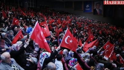 4 DİLDE ÇANAKKALE TÜRKÜSÜ SÖYLEDİLER