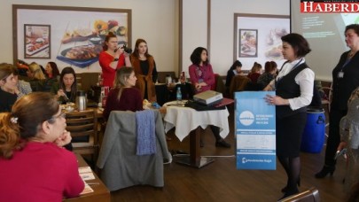 Büyükçekmeceli annelere geri dönüşüm anlatılıyor