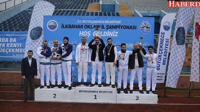 Büyükçekmeceli okçulardan 2 kupa, 8 madalya