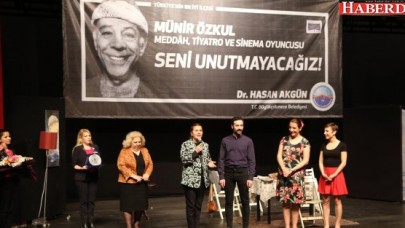 Münir Özkul Dünya Tiyatrolar Günü’nde unutulmadı