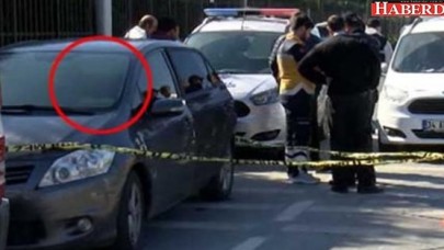 Küçükçekmecede Araç İçinde Erkek Cesedi Bulundu