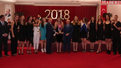 Büyükçekmece’nin sultanları şampiyonluğu kutladı