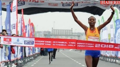 İstanbuldan yarı maraton rekoru çıktı