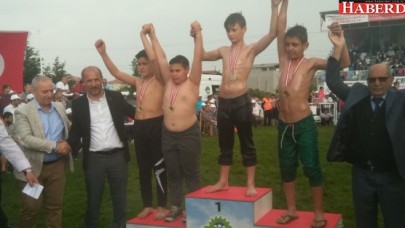 Çatalca Belediyesi Güreş Takımı başarıya doymuyor