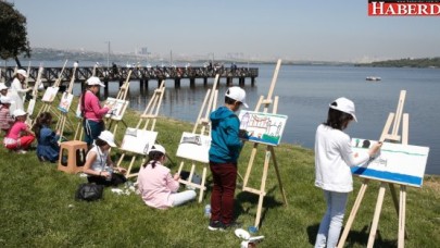 KÜÇÜKÇEKMECE GÖLÜ’NDE RENK ŞÖLENİ