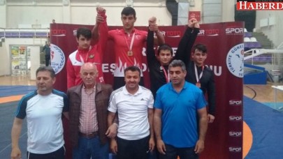 Ali Tuğra Akkoç Türkiye 3.sü oldu