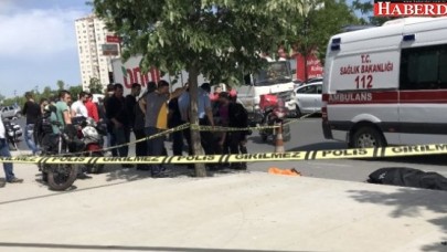 Küçükçekmecede Meydana Gelen Kazada Motosiklet Sürücüsü Hayatını Kaybetti