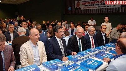 MEVLÜT UYSAL KÜÇÜKÇEKMECELİLERLE İFTAR YAPTI