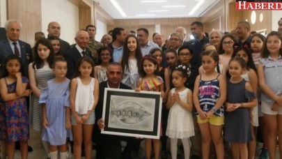 “Sanatçı en büyük savaşçıdır”