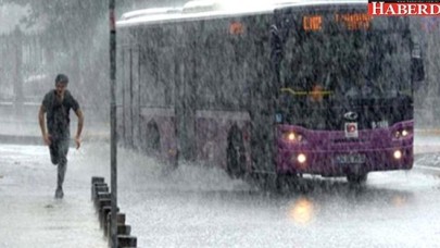 Meteoroloji Uyardı: İstanbula Hafta Sonu Sağanak Yağış Geliyor