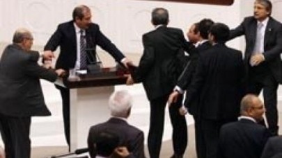 Genel Kurul'da Gülen tartışması