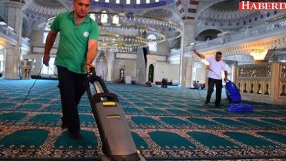 Beylikdüzünde ibadethanelere bayram temizliği