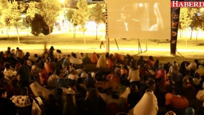 Büyükçekmece’de yıldızlar altında sinema keyfi