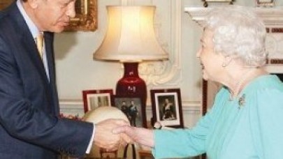 Başkanlık sistemini referanduma taşıyabiliriz