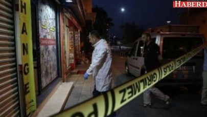 İstanbulda ilginç soygun: 10 kişiyle gelip...