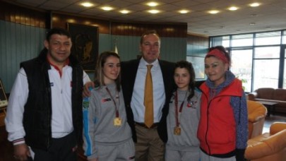 Altın Kızlar yine ŞAMPİYON