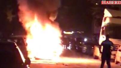 Büyükçekmecede Araç Cayır Cayır Yandı