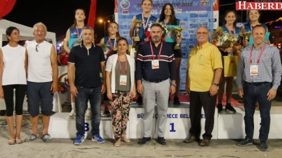 Büyükçekmecede Beach Volley rüzgarı esti