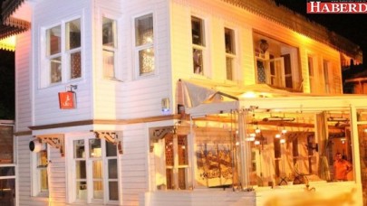 İstanbulda ünlü mekana silahlı saldırı