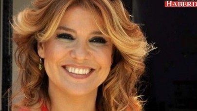 Ünlü şarkıcı hastaneye kaldırıldı