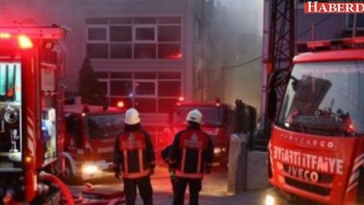 Başakşehirde çorap fabrikasında yangın