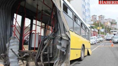 Seyir halindeki otobüs ikiye bölündü!