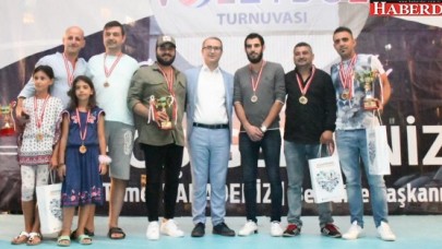 ATAKENT PLAJ VOLEYBOL TURNUVASI SONA ERDİ