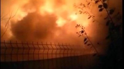 Silivride Ahşap Bina Alev Alev Yandı