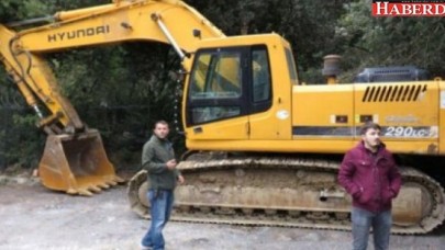 Yıkım ekipleri Adnan Oktarın villasında