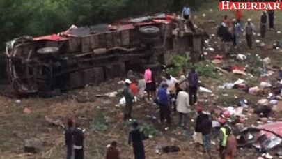 Otobüs faciaya yol açtı: 42 ölü