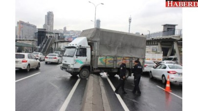 E-5 Yan Yolunda Kaza Üstüne Kaza