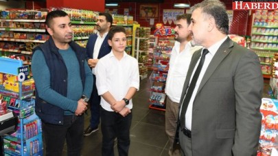 Başkan Alatepe’den esnafa gece ziyareti