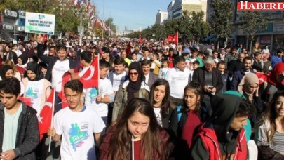 Esenyurtta Binlerce Kişi Sağlık İçin Yürüdü